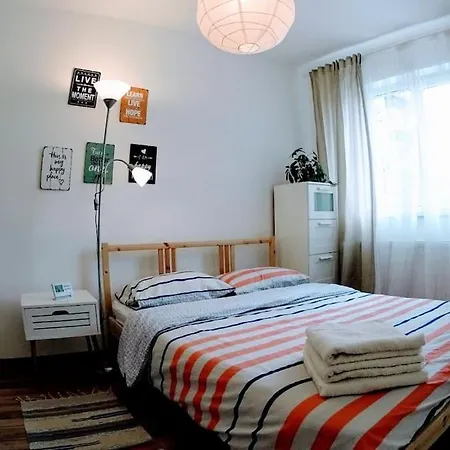 Modern Apartment, 1 Bedroom + Livingroom