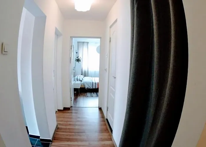 Modern Apartment, 1 Bedroom + Livingroom * Κλουζ-Ναπόκα